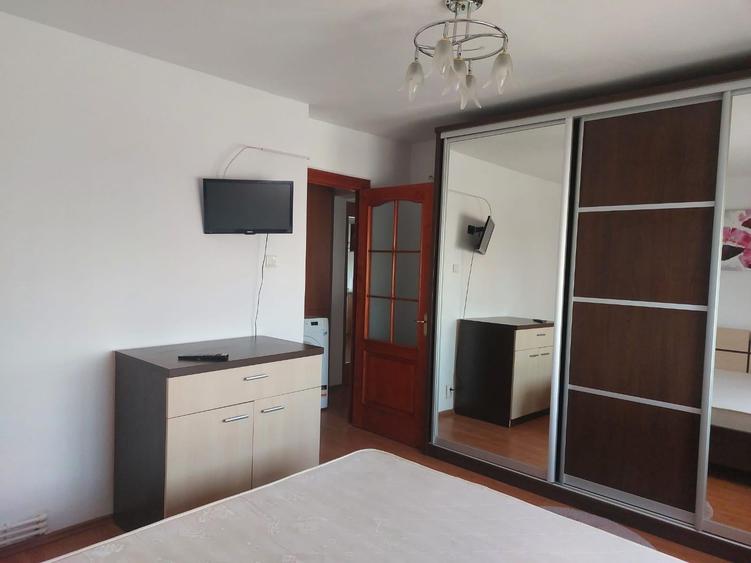 Apartament cu 2 camere decomandat în Inel I