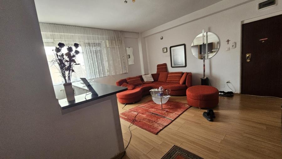 Apartament cu 2 camere decomandat în Rogerius