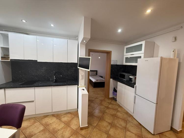 Apartament cu 2 camere decomandat, mobilat în Cugir