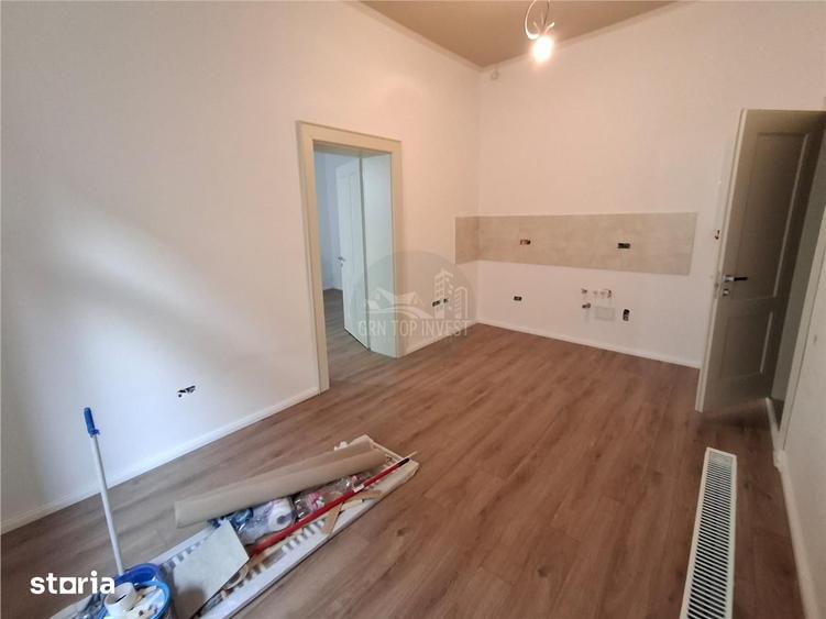 Apartament cu 3 camere semidecomandat în Ultracentral