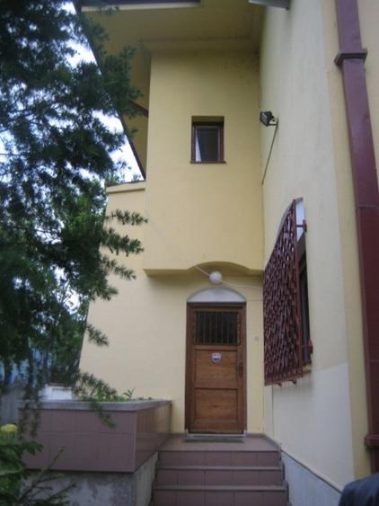 Casă cu 5 camere cu Teren 500 Mp în Floreasca