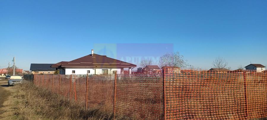 Teren Construcții intravilan de 1000 mp, în Săbăreni