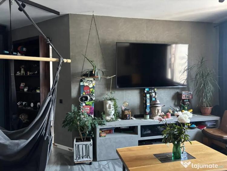Apartament cu 2 camere decomandat în Florești