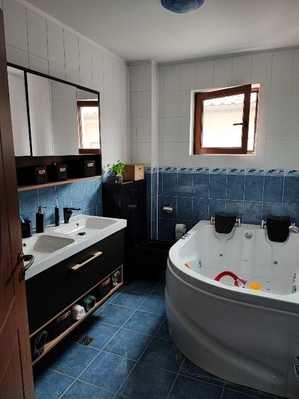 Casă individuală cu 5 camere cu Teren 500 Mp în Dâmbul Rotund
