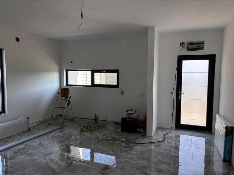 Casă cu Teren 413 Mp în Central