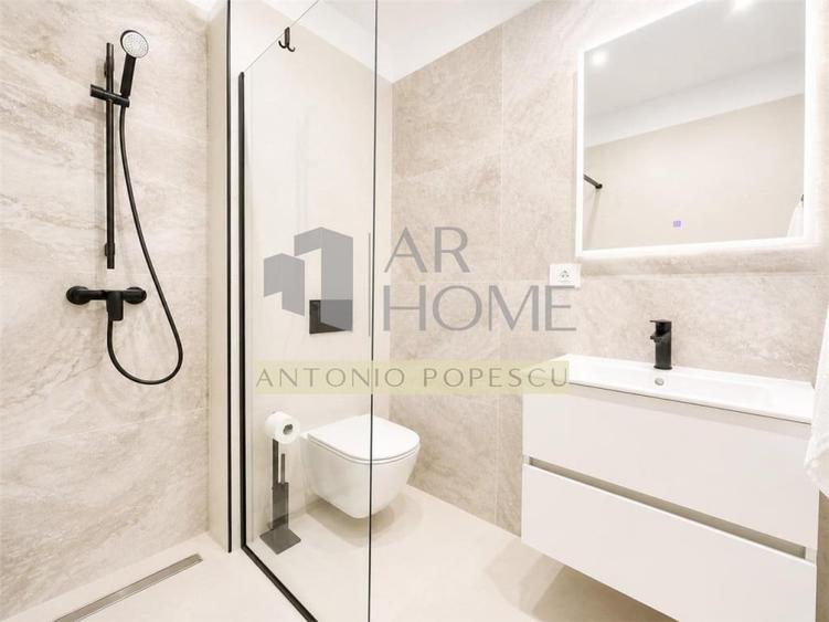Apartament cu 3 camere decomandat în Ultracentral