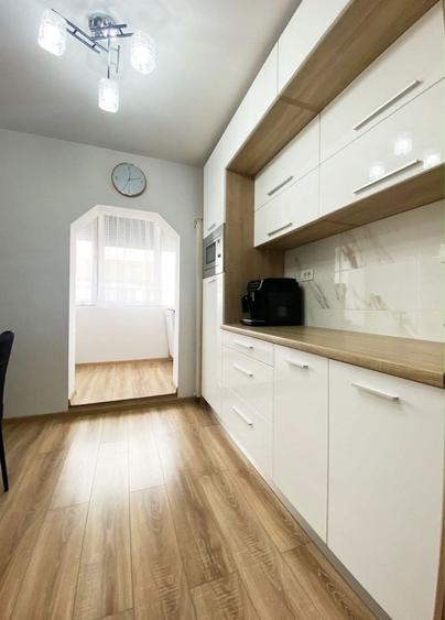Apartament cu 3 camere de vanzare - Cartierul Rogerius, Str. Theodor Sperantia - 7