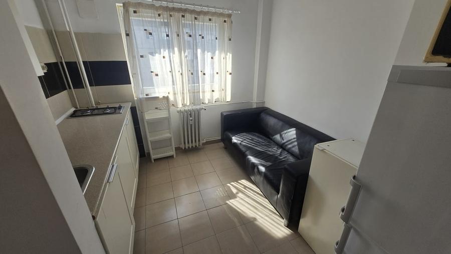 Garsonieră semidecomandată în Tineretului