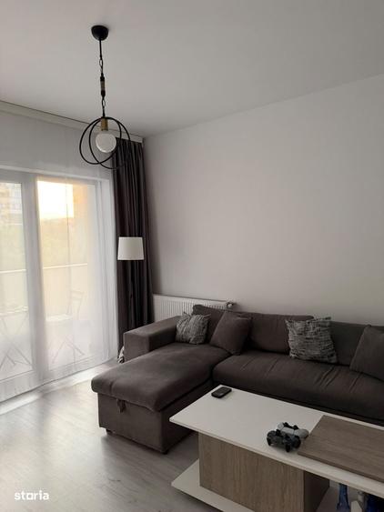 Apartament cu 2 camere semidecomandat în Mihai Bravu