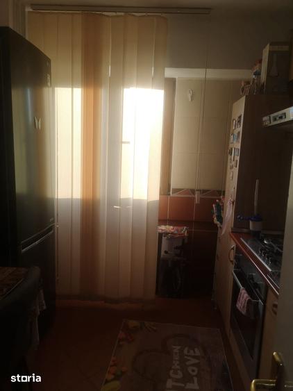 Apartament cu 3 camere decomandat în Militari