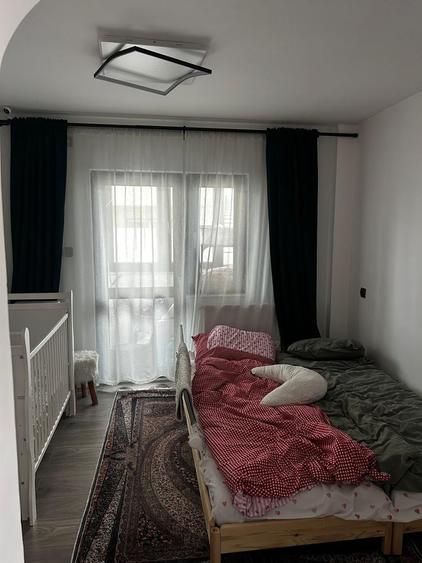 Apartament cu 3 camere decomandat în Cantacuzino