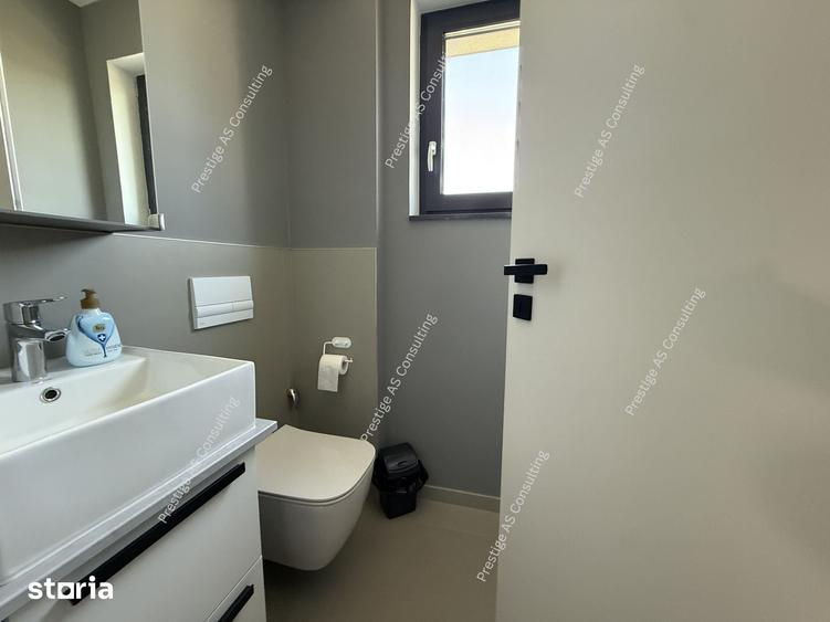 Apartament cu 3 camere în Aradului