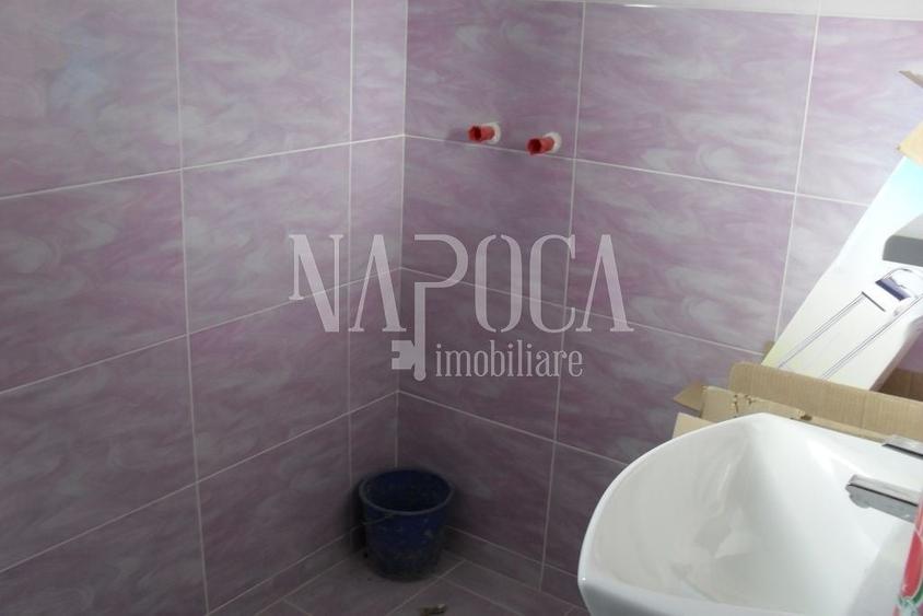 Casă individuală cu 5 camere cu Canalizare în Andrei Mureșanu