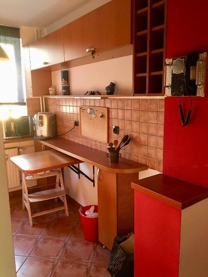 Apartament cu 3 camere, mobilat în Drumul Taberei