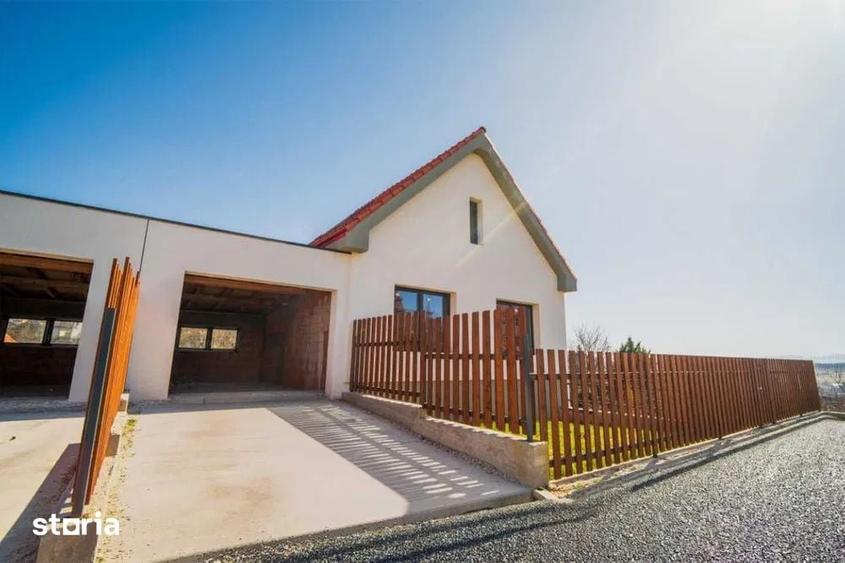 Casă cu 6 camere cu Teren 523 Mp în Ciurila