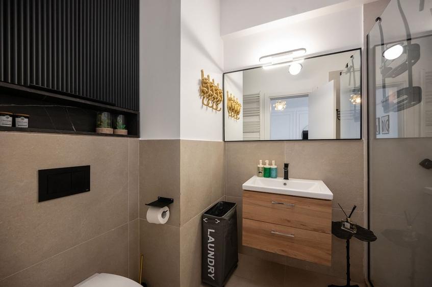 Apartament cu 2 camere decomandat în Mamaia-Sat