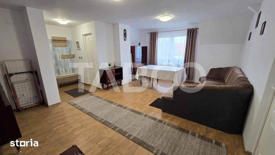 Apartament cu 3 camere semidecomandat, mobilat în Terezian