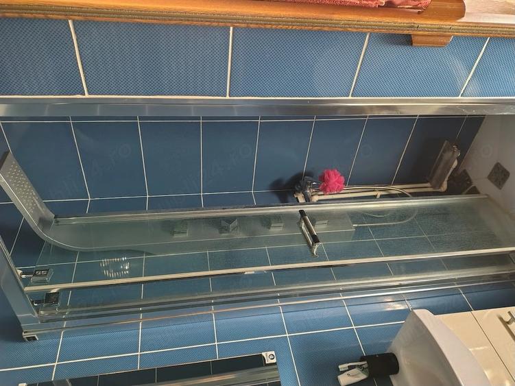Garsonieră decomandată în Central