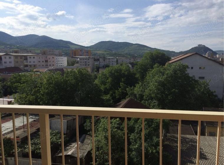 Garsonieră decomandată în Exterior Vest