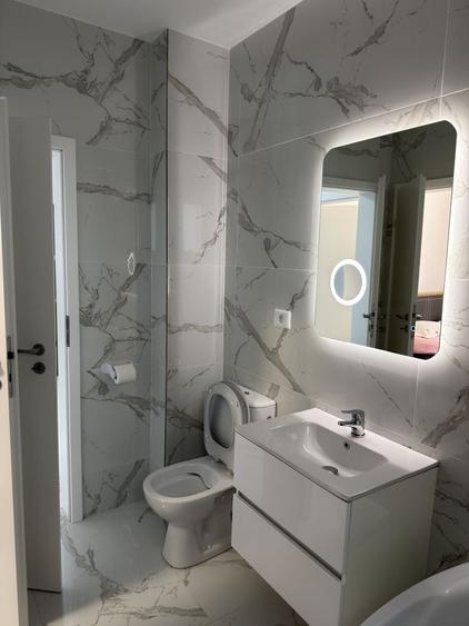 Apartament cu 2 camere decomandat în Fundeni