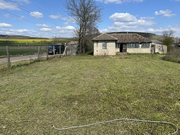 Casă cu 4 camere în Slava Rusă