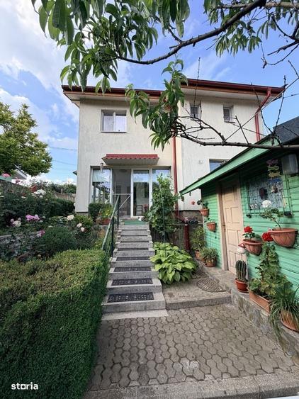 Casă cu 3 camere cu Teren 544 Mp în Domnești
