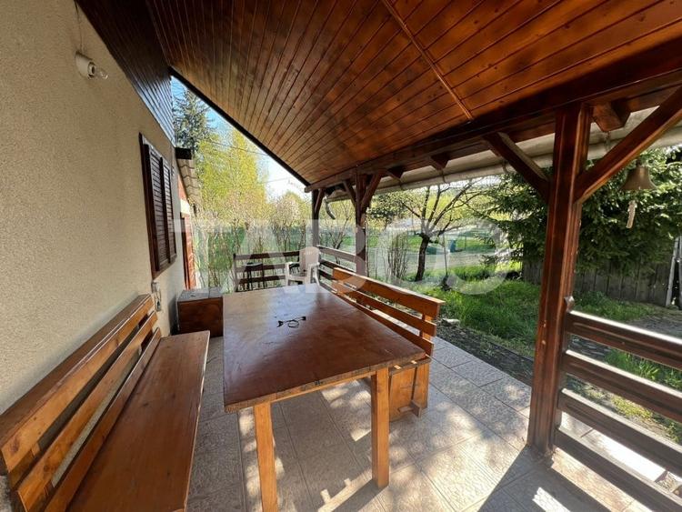 Casă individuală cu 4 camere cu Teren 1200 Mp în Sâmbăta de Sus