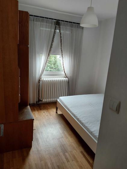 Apartament cu 3 camere semidecomandat în Hipodrom 3