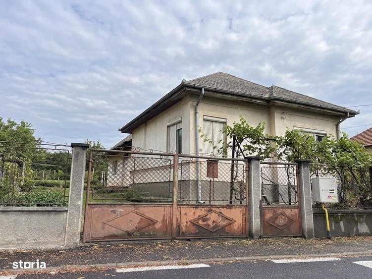 Casă cu 3 camere cu Teren 900 Mp în Sângeorgiu de Mureș