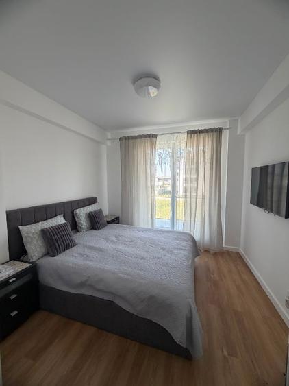 Apartament cu 3 camere decomandat, mobilat în Haliu