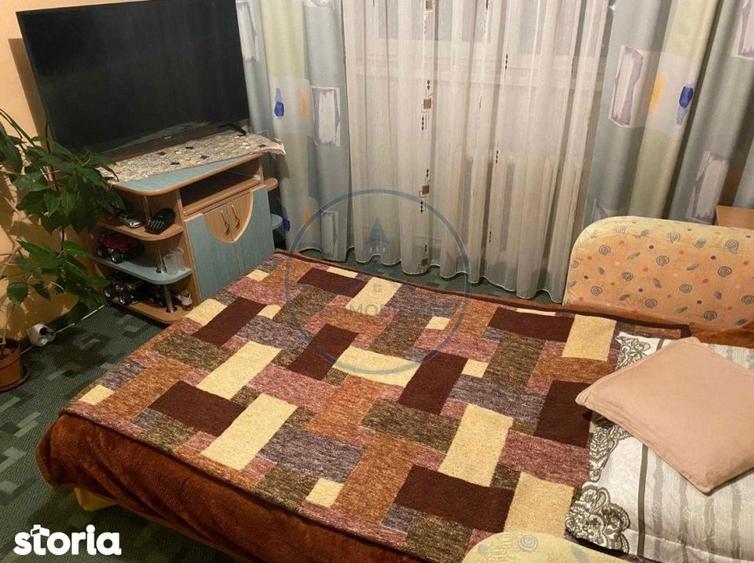 Apartament cu 4 camere decomandat, mobilat în Calea Moldovei