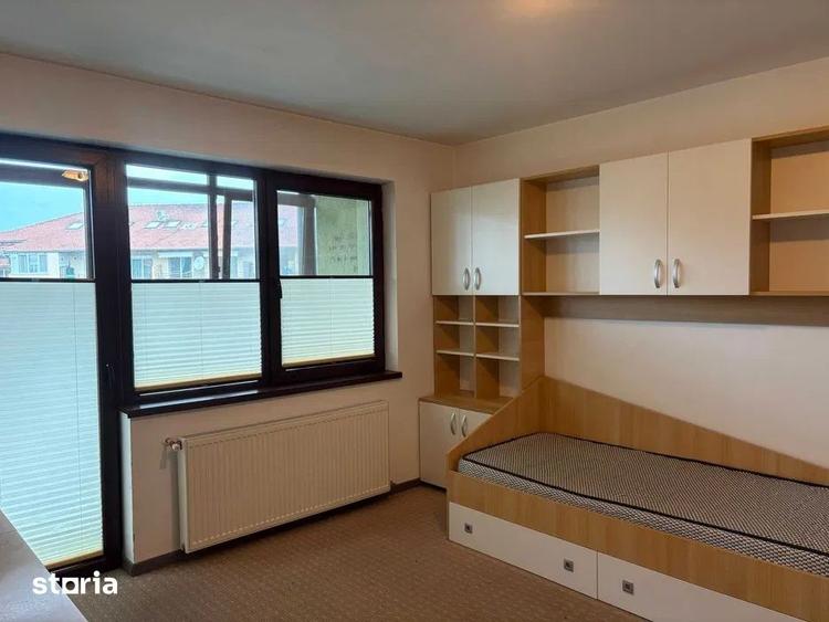 Apartament cu 3 camere, mobilat în Florești