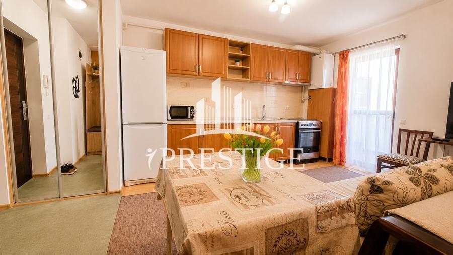Apartament cu 2 camere semidecomandat, mobilat în Mihai Viteazul