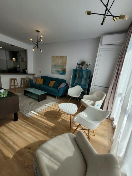 Apartament cu 2 camere semidecomandat în Central