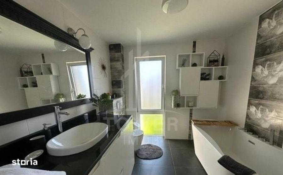 Apartament cu 4 camere în Central