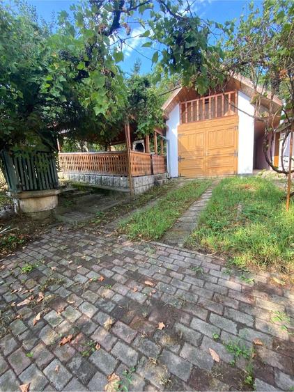 Casă cu Teren 600 Mp în Șona