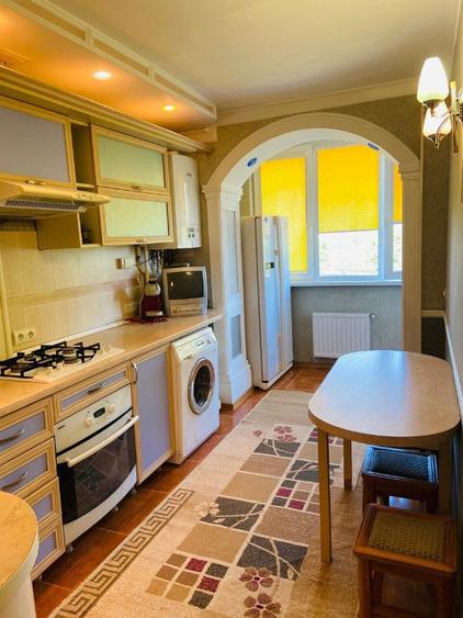Apartament cu 3 camere decomandat în Grigorescu