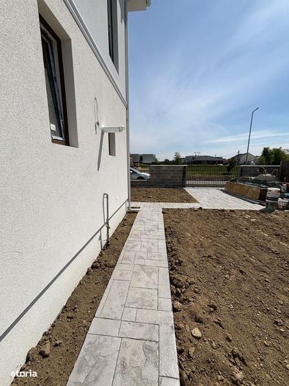 Apartament cu 4 camere în Moșnița Nouă