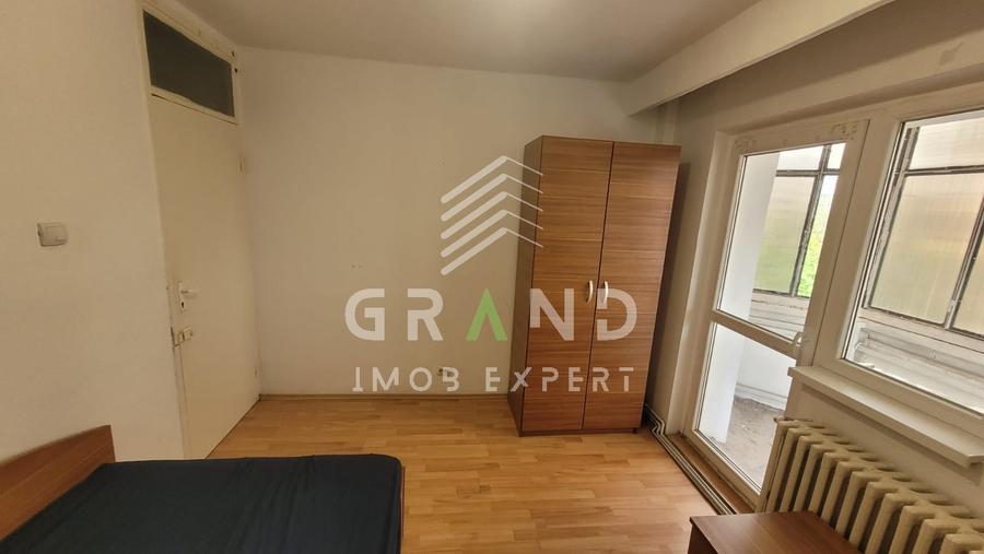 Apartament cu 4 camere decomandat, mobilat în Mărăști