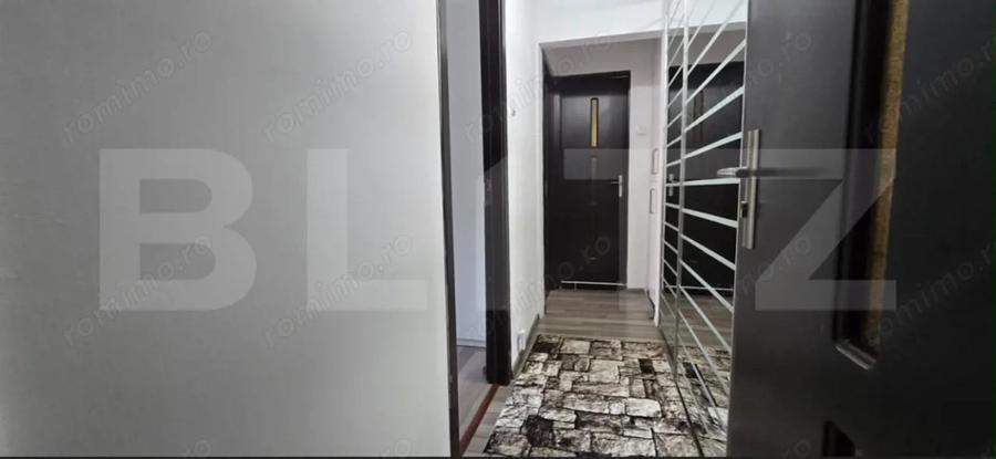 Apartament cu 3 camere decomandat, mobilat în Micro 3