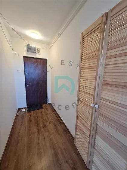 Apartament cu 2 camere semidecomandat în Astra