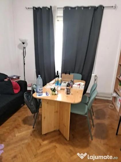 Apartament cu 3 camere decomandat în Universitate
