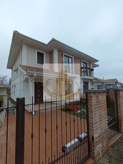 Casă cu 4 camere cu Teren 285 Mp în Urseni