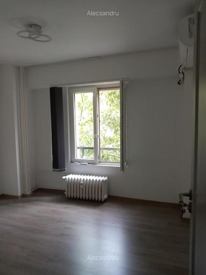 Birou, de 75 mp, în Unirii
