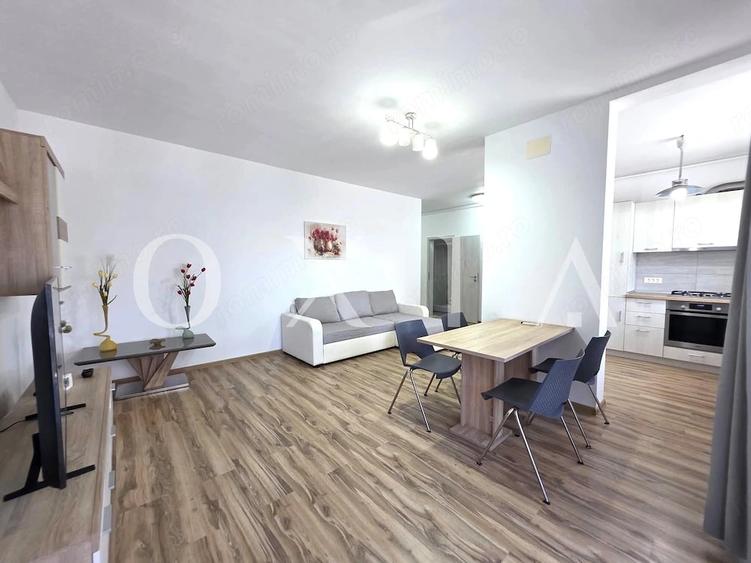 Apartament cu 3 camere decomandat în Buziașului
