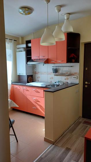 Apartament cu 2 camere decomandat în Berceni