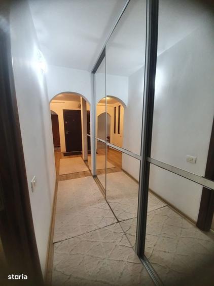 Apartament cu 3 camere în Faleza Nord