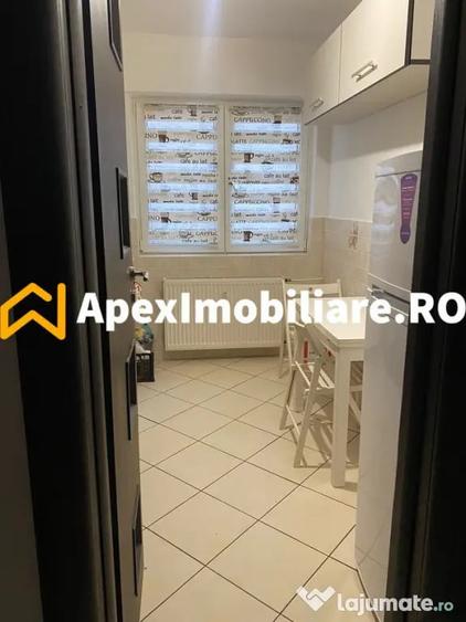 Apartament cu 4 camere decomandat în Lujerului
