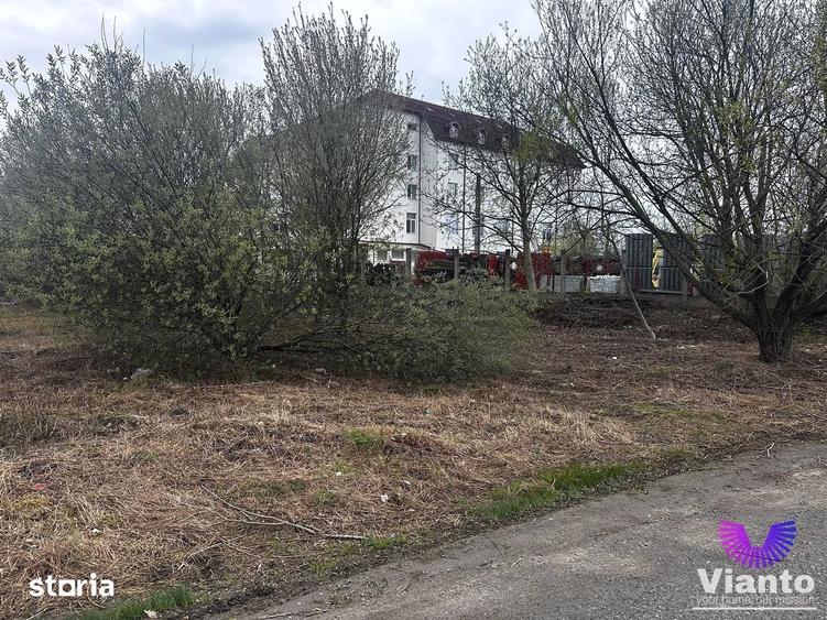 Teren de 2089 mp, în Vest