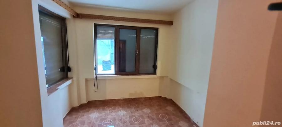 Casă cu 3 camere cu Teren 28 Mp în Sălacea